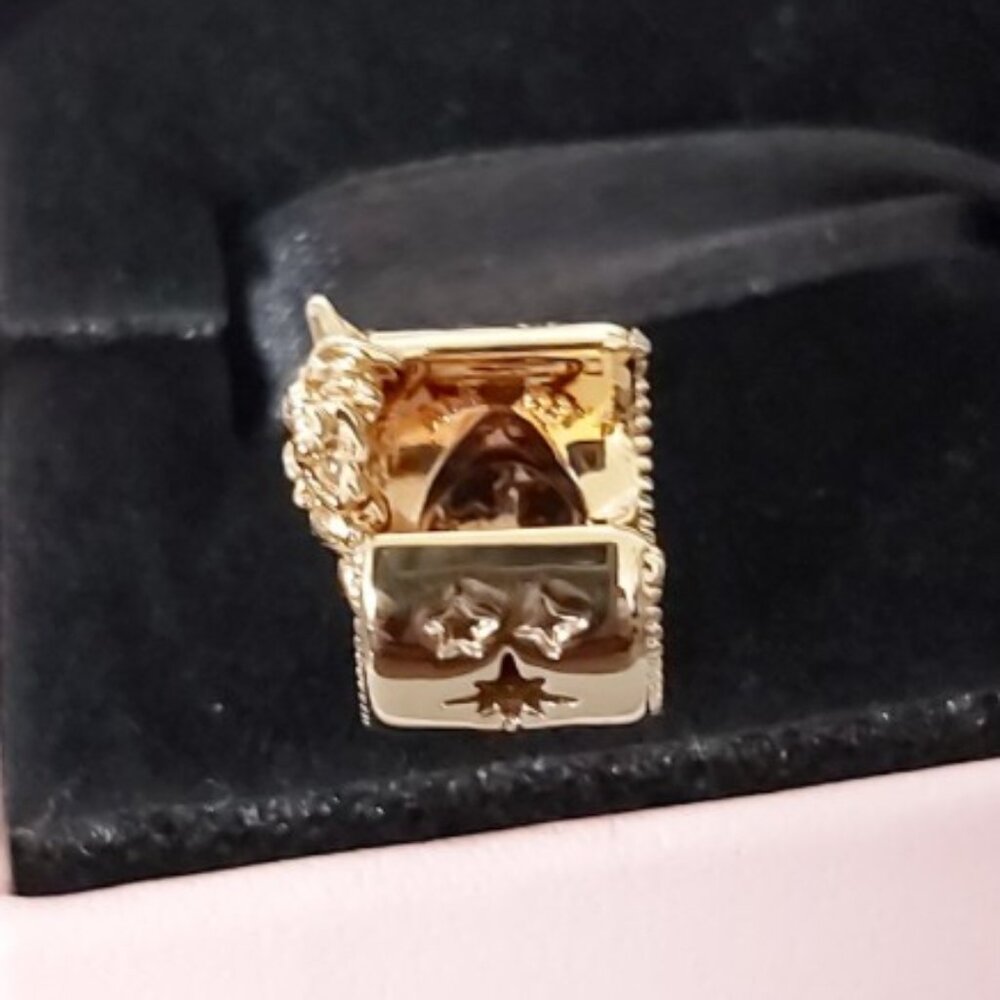 PANDORA *Retired* Sterling Silver & 14K Gold-Plated Disney Mickey & Minnie - Picture 6 of 16